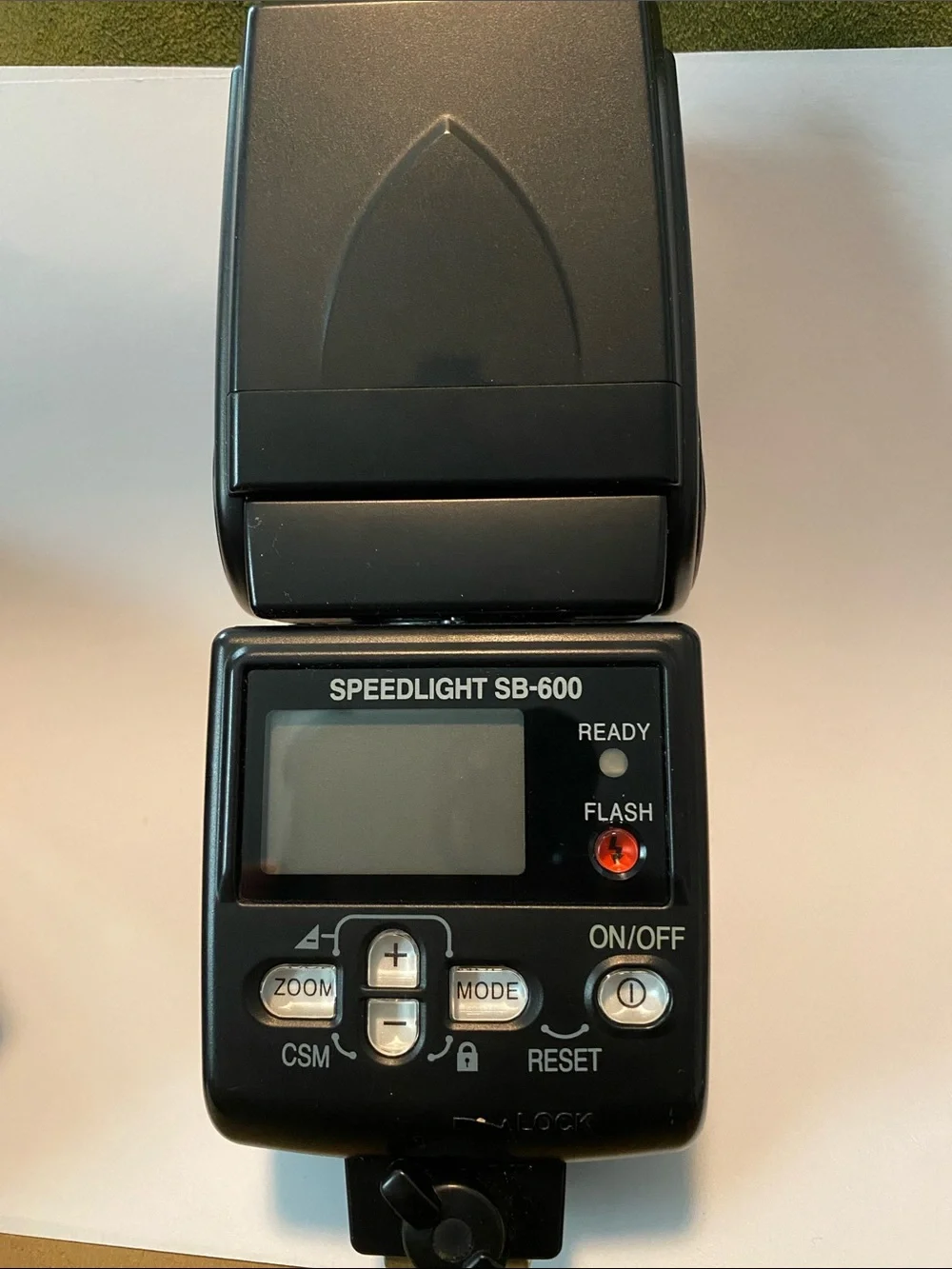 Nikon Speedlight SB-600 Black Flash with Red Sensor Window